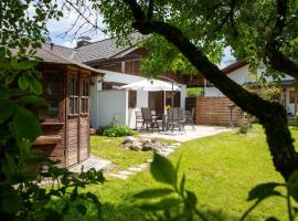 Ganzes Haus mit großem Garten und eigener Sauna，位于翁特尔韦森的度假屋