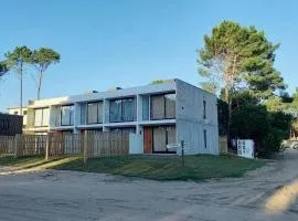 Duplex Pinamar norte frente al bosque