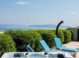 Villa Sveti Petar - with heated pool and outdoor jacuzzi，位于奥帕提亚的酒店