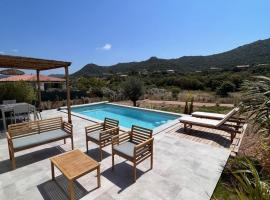 Casa Agatha : Villa avec piscine，位于菲加里的自助式住宿