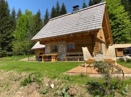 Lovely Cottage in a mountain wilderness of the National Park，位于Srednja Vas v Bohinju的乡村别墅