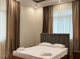 Green villa panorama，位于巴统的酒店