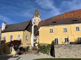 Apartments Mauritiushof Weingut FJ Gritsch，位于斯皮茨的酒店