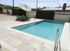 Casa en Empordà con piscina grande propia