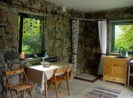 Zove Rural Cottage with garden views