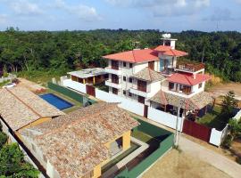 Ayurveda Mountain Villa，位于Andadola的酒店