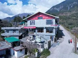 HOTEL DEVDAR RESORT