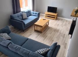 Well presented 3 Bed House- 9 Guests - Great for Leisure stays or Contractors -NG8 postcode，位于诺丁汉的公寓