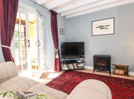 Clover Cottage - Delightful 1-bed cottage in the heart of Ambleside，位于安布尔塞德的酒店