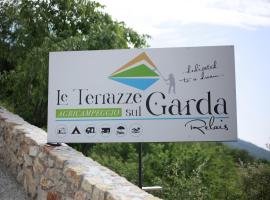 LE TERRAZZE SUL GARDA RELAIS，位于Biaza的露营地