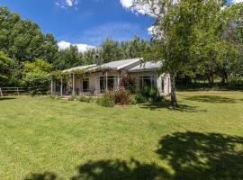 Lowestoffe Country Lodge - Trout，位于豪格斯拜克的酒店