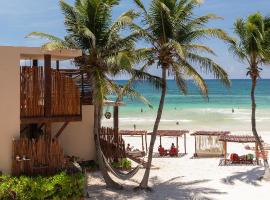 La Zebra Tulum, a Small Luxury Hotel，位于图卢姆的酒店