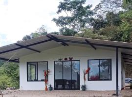 Casa de campo en La Vega, hermosa vista, con Internet y parqueadero，位于拉维加的酒店