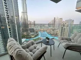 Luxurious 3 Bedroom Apartment with Burj Khalifa & Fountain View by Luxstay Holiday Homes