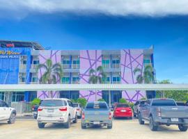 โรงแรมสบาย พาเลซ，位于洛坤府的公寓