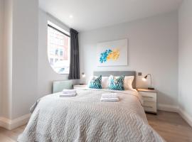 Apartment Thirty Five Staines Upon Thames - Free Parking - Heathrow - Thorpe Park，位于斯坦斯的度假屋