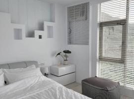 白色窗海 ，位于恒春古城的公寓