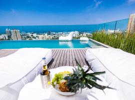 SERENE - Infinity Cview pool - 4 bedrooms Luxury Penthouse，位于海法的家庭/亲子酒店