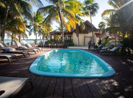 Grand Slam Fishing Lodge Tulum，位于蓬·艾伦的酒店