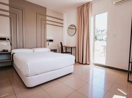 Atenas Granada，位于格拉纳达的酒店