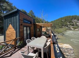 Canyon Tiny House，位于马纳夫加特的酒店