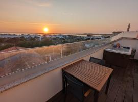 Casa Alegria Barra Deluxe by Home Sweet Home Aveiro，位于普拉亚达巴拉的酒店