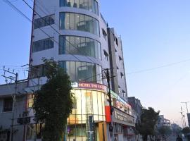 Hotel The Faam，位于拉杰果德拉杰果德机场 - RAJ附近的酒店