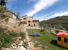 Podere del Ciacchi Among Tuscany Greenery - Happy Rentals，位于Montieri的公寓