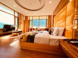 Hill River Resort - Central Heated & Air cooled，位于马拉里Tibetan Monastery附近的酒店