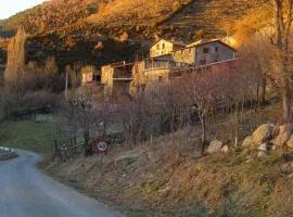 Casa Enriu-habitaciones con opcion a desayuno