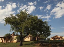 Agriturismo Belvedere Di Pierini E Brugi，位于Campagnatico的酒店