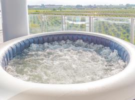 Glass House，位于库尼奥的酒店