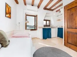 Revera Rooms