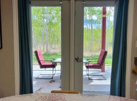 The Big Red Barn，位于怀特霍斯的酒店