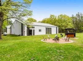 Moe's Vineyard - Barndominium