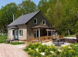 Accessible Trails with Private Hot tub and Firepit