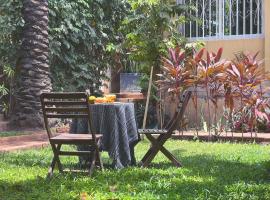 Casa Cacheu Homestay Guest House，位于比绍的酒店