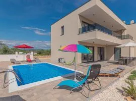 4 Bedroom Gorgeous Home In Jadrija