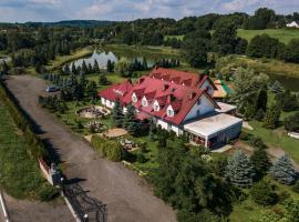 Flamingo，位于Poręba Żegoty的酒店