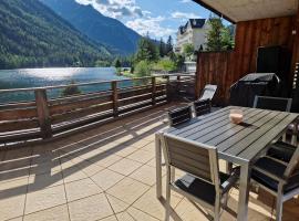 Superbe appartement Champex-Lac avec piscine et sauna，位于尚佩克斯的酒店