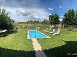 White Tree JARA - Casa Rural para grupos con piscina en Zamora