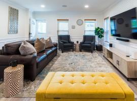 Luxurious Retreat, Parking, Restaurants, Near New Hope, 1mile Delaware River，位于兰伯特维尔的酒店