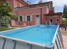 Empoli Campagna, Appartamento Indipendente con giardino 500 mq e piscina privati，位于恩波利的酒店