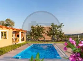 4 Bedroom Gorgeous Home In Gornji Muc