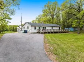 Moe's Vineyard - Cabin