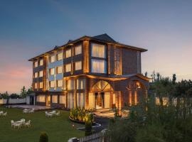 WelcomHeritage Grand, Srinagar，位于斯利那加的酒店