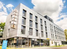 B&B Hotel Stuttgart-Neckarhafen，位于斯图加特Grabkapelle Rotenberg附近的酒店