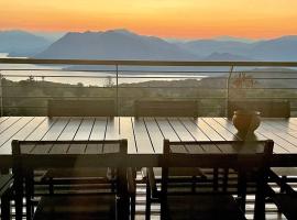 Lakeview Apartment Lago Maggiore，位于Gignese的酒店