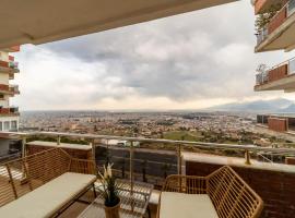 Apartment with Panoramic City View in Kepez，位于安塔利亚安塔利亚国际大学附近的酒店