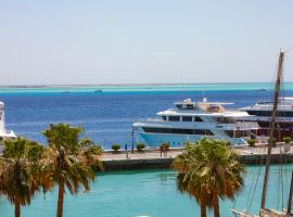 The Bay Hotel Hurghada Marina，位于赫尔格达的酒店